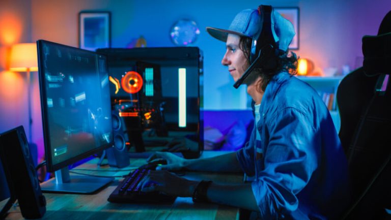 How Beginners Can Gradually Improve Their Online Gaming Skills